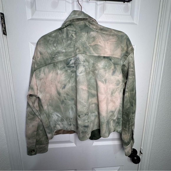 Black Label Green and Cream Women’s Cropped Jacket - Picture 3 of 3